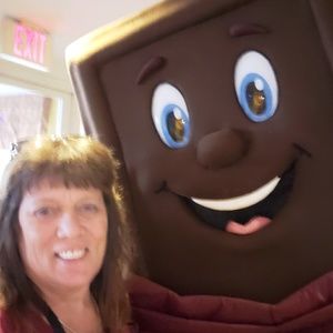 Meet your Posher, Veronica